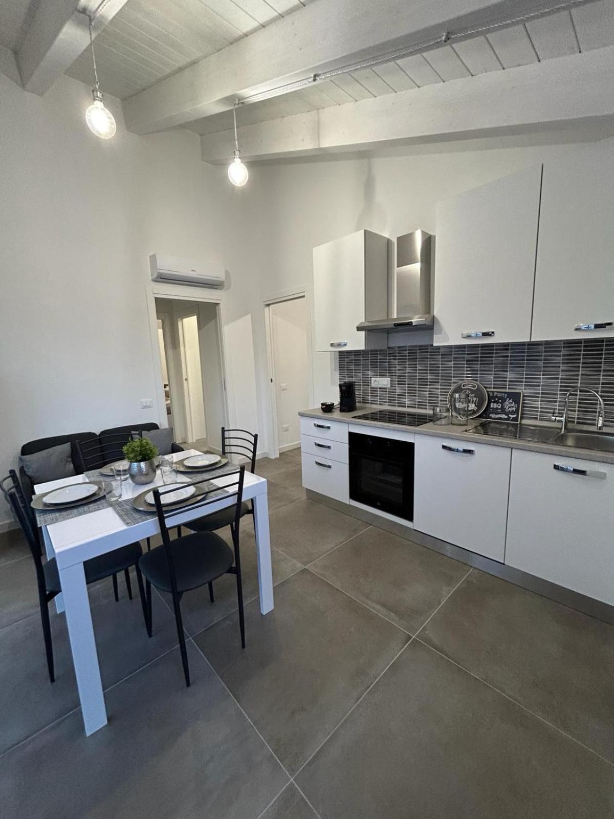 Family House Apartman Porto Torres Kültér fotó