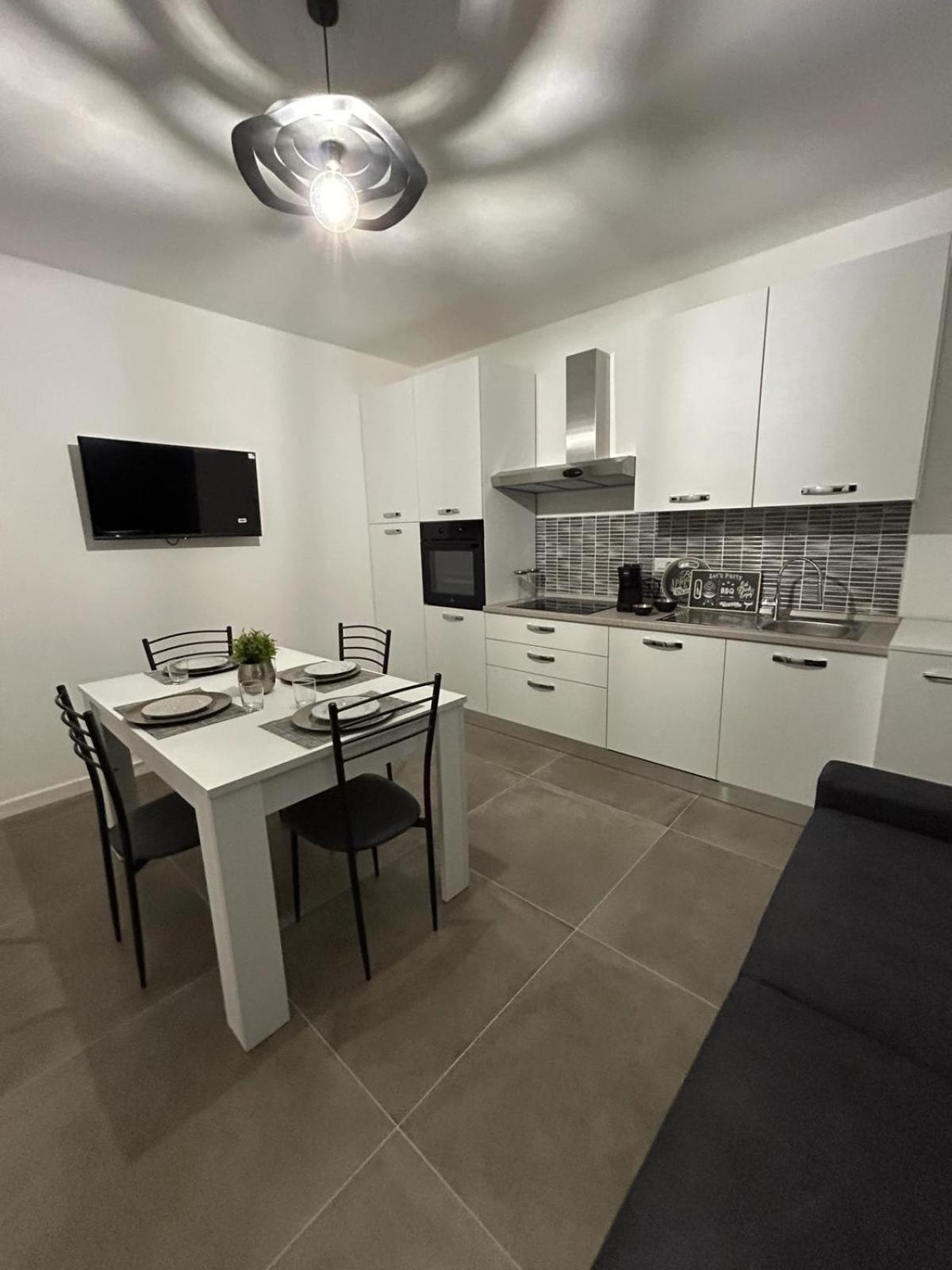 Family House Apartman Porto Torres Kültér fotó