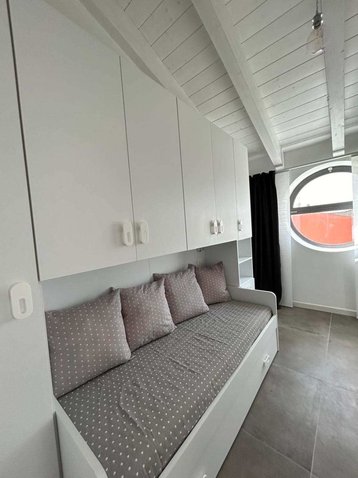 Family House Apartman Porto Torres Kültér fotó